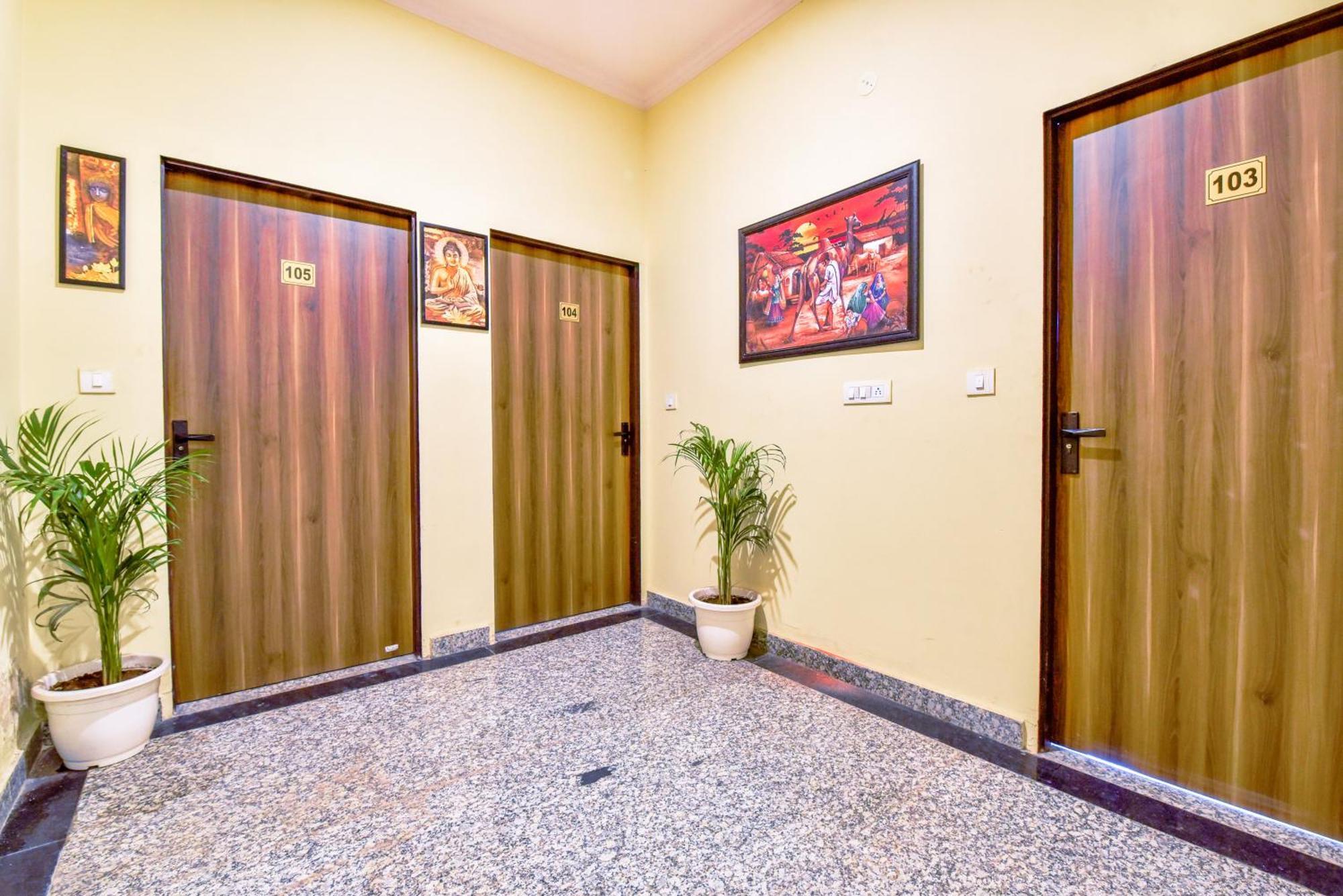 Hotel G M I, Sikar Road Jaipur Ngoại thất bức ảnh