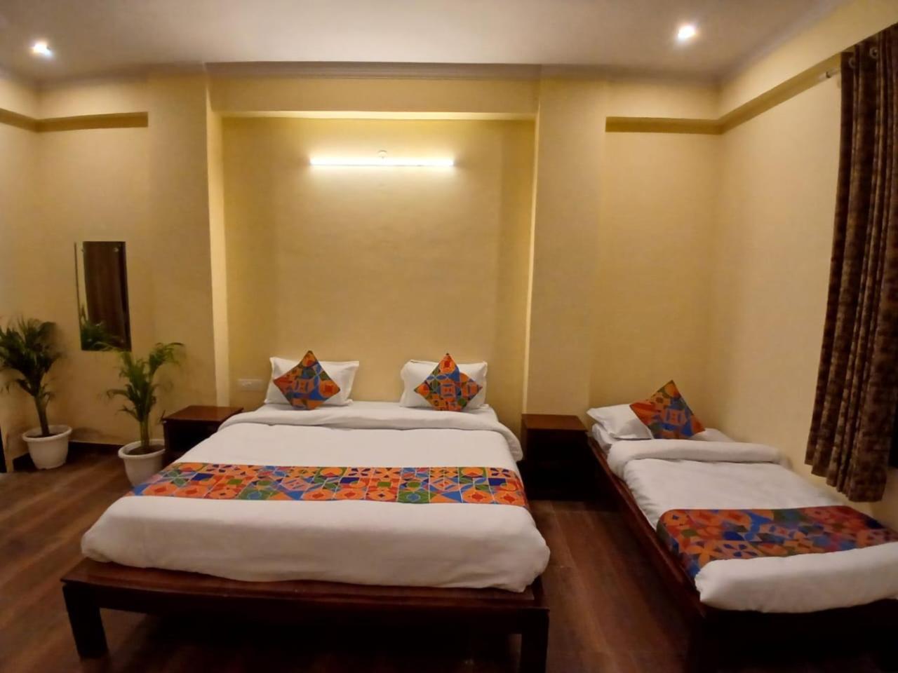 Hotel G M I, Sikar Road Jaipur Ngoại thất bức ảnh