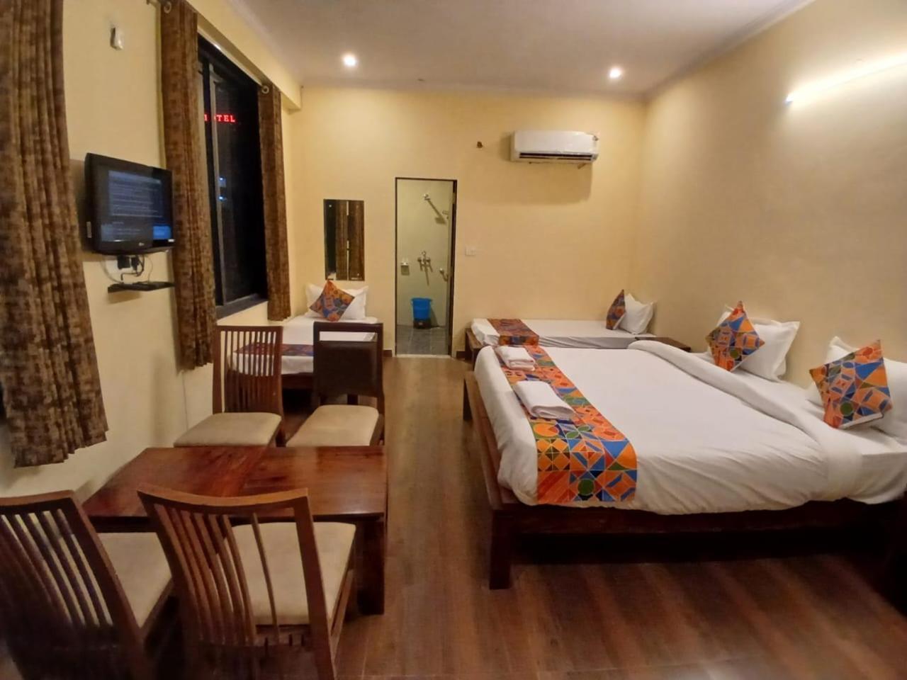 Hotel G M I, Sikar Road Jaipur Ngoại thất bức ảnh