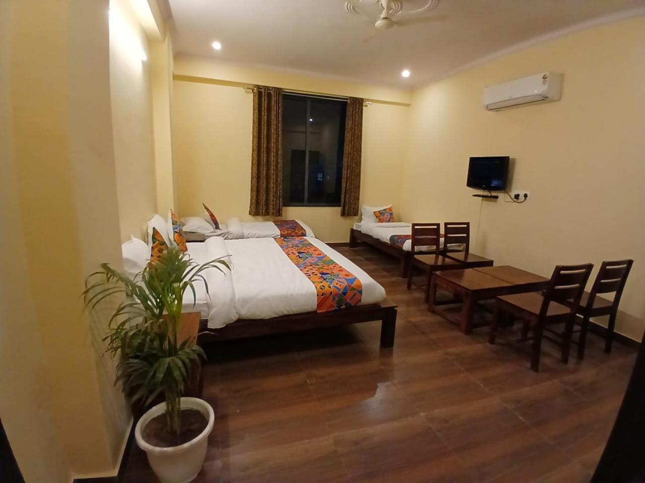 Hotel G M I, Sikar Road Jaipur Ngoại thất bức ảnh